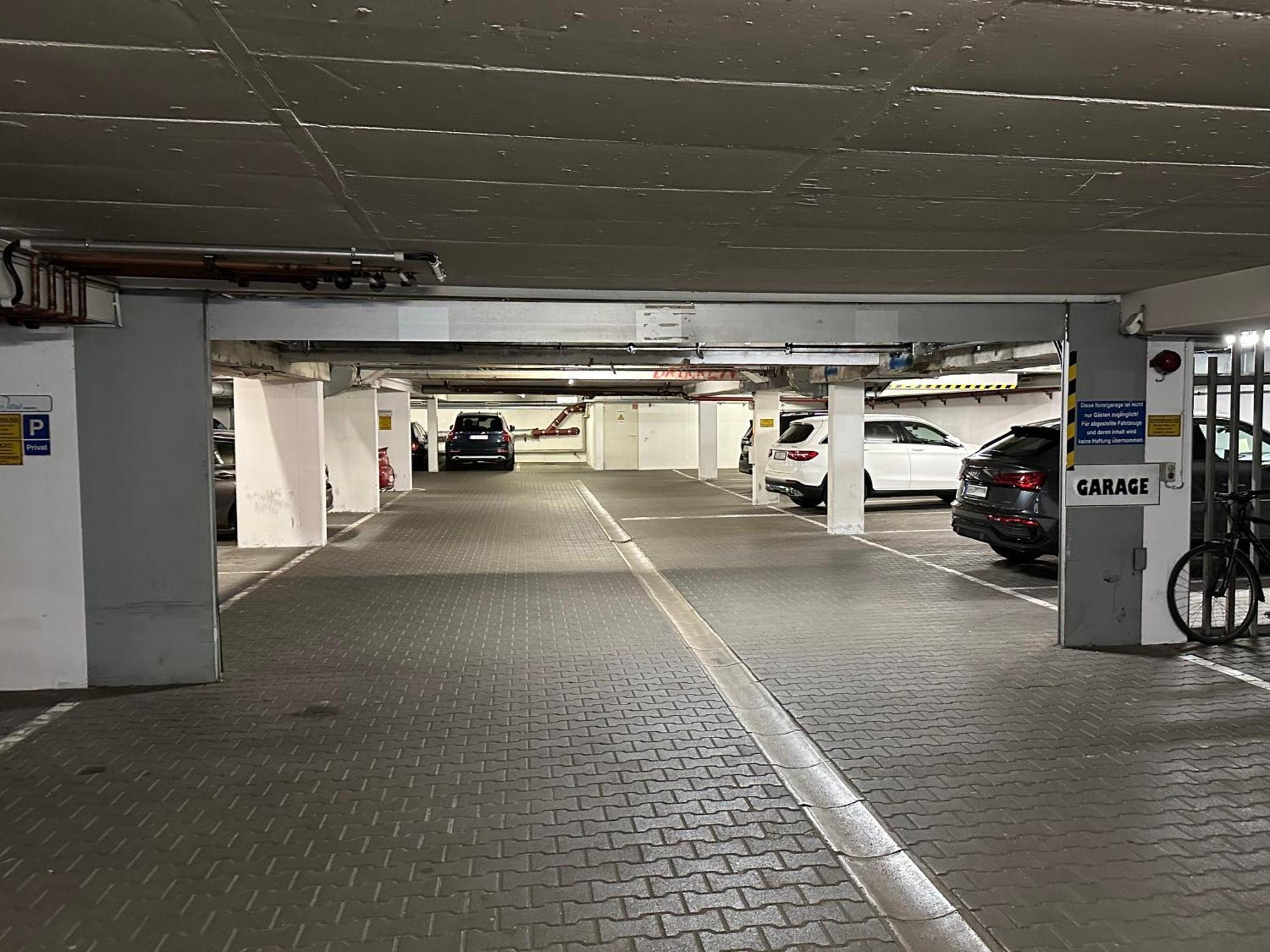 Ferienwohnung Truly - Viel Platz Fuer Business & Familie - Modern, Garage, Fahrstuhl Augsburg Exterior foto