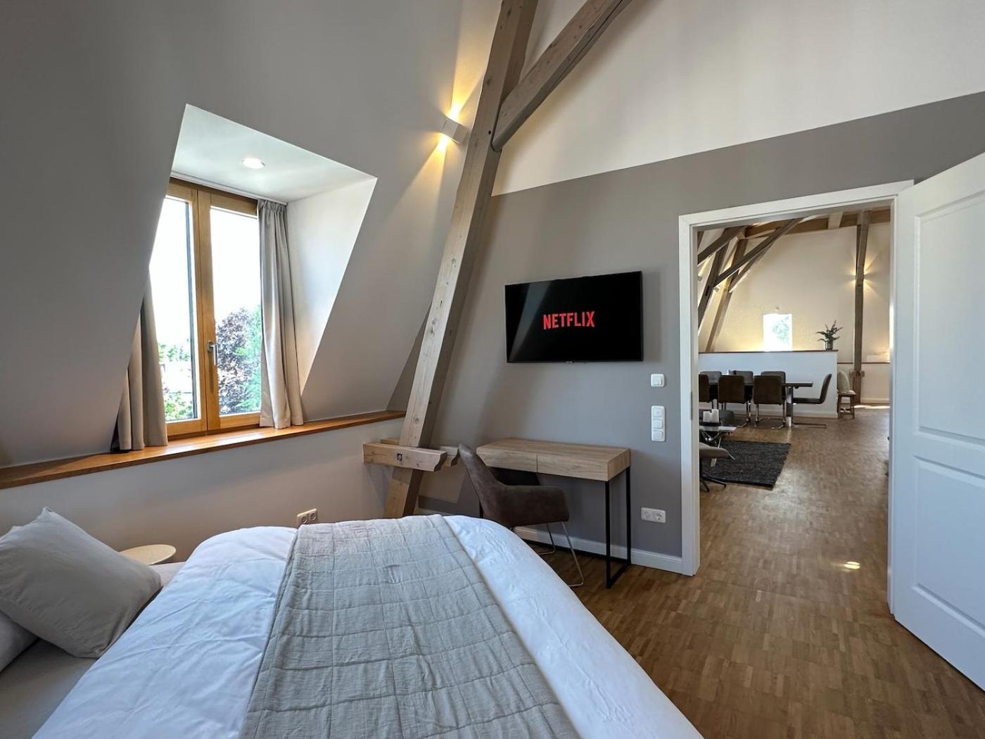 Ferienwohnung Truly - Viel Platz Fuer Business & Familie - Modern, Garage, Fahrstuhl Augsburg Exterior foto